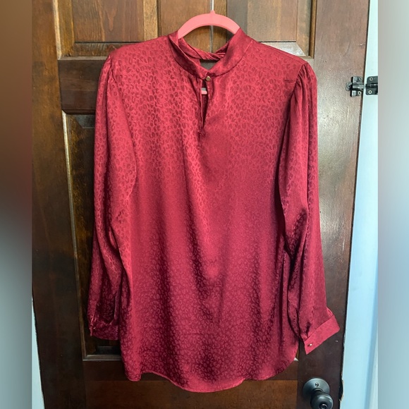 Maroon leopard shirt - Picture 2 of 5